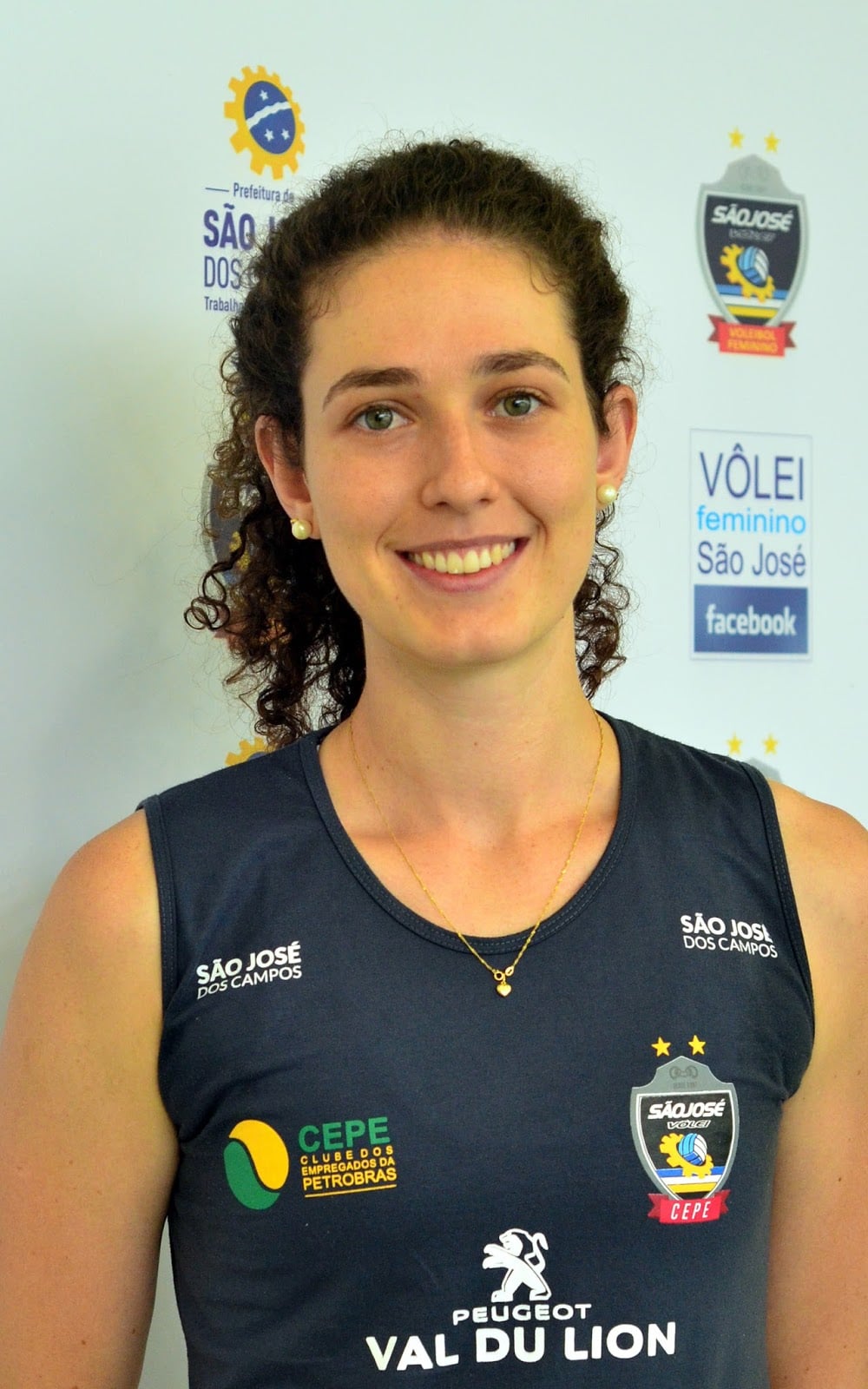 Francine Tomazoni - Sportsmenka: siatkarka