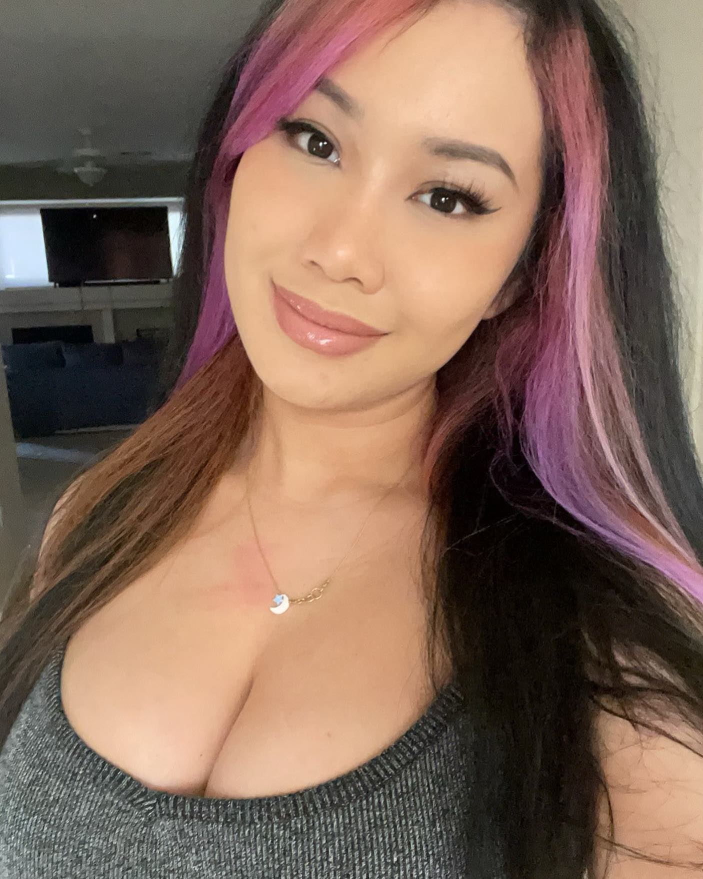 Francine Vo - Free pics, galleries & more at Babepedia