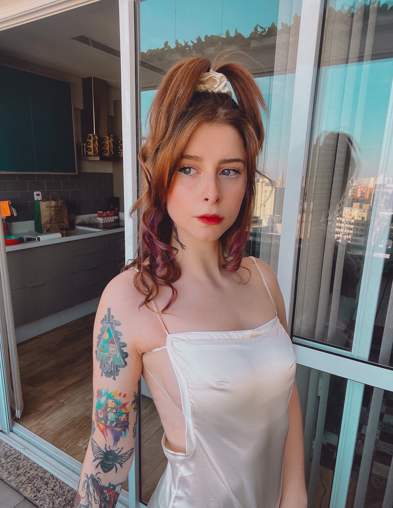 Gabi cattuzzo pelada
