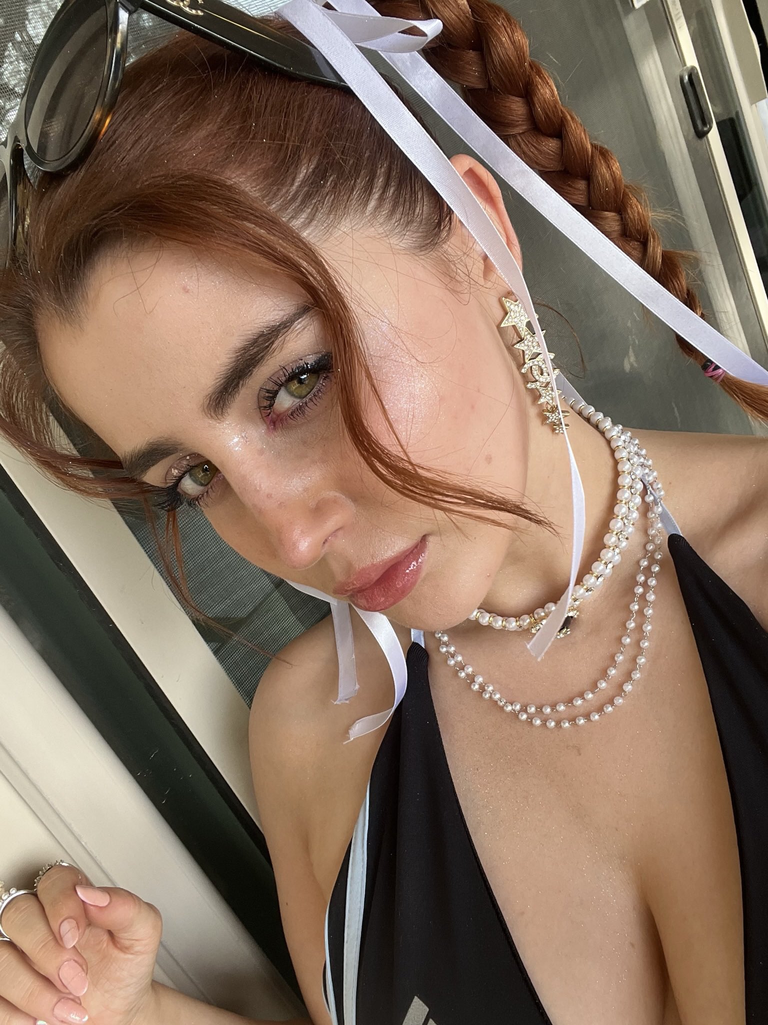 Gee Nelly - Free pics, galleries & more at Babepedia