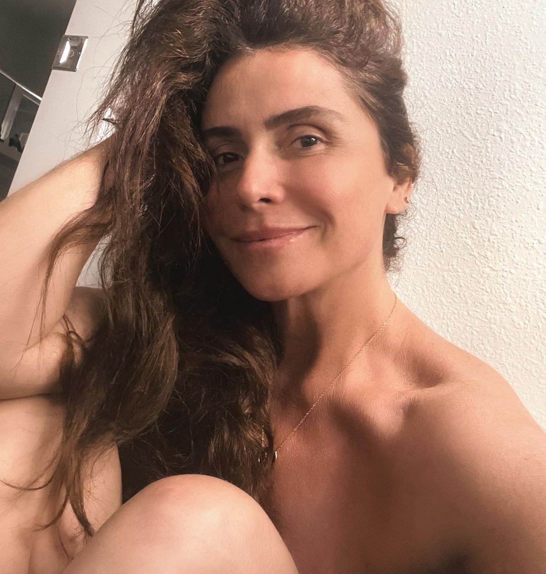 Giovanna Antonelli - Free pics, galleries & more at Babepedia