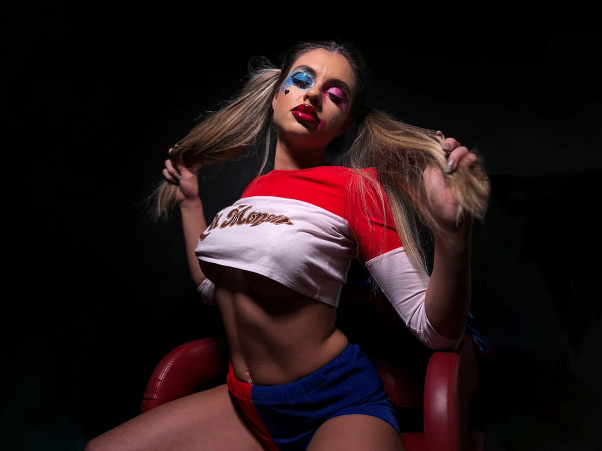 Hailey Madow - Free pics, galleries & more at Babepedia