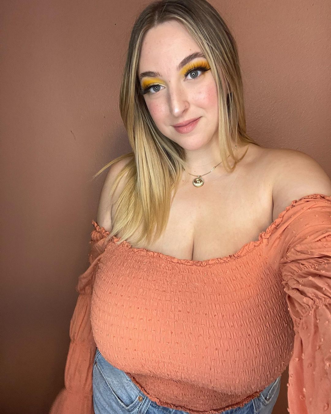 Hazel May (OnlyFans) - Free nude pics, galleries & more at Babepedia