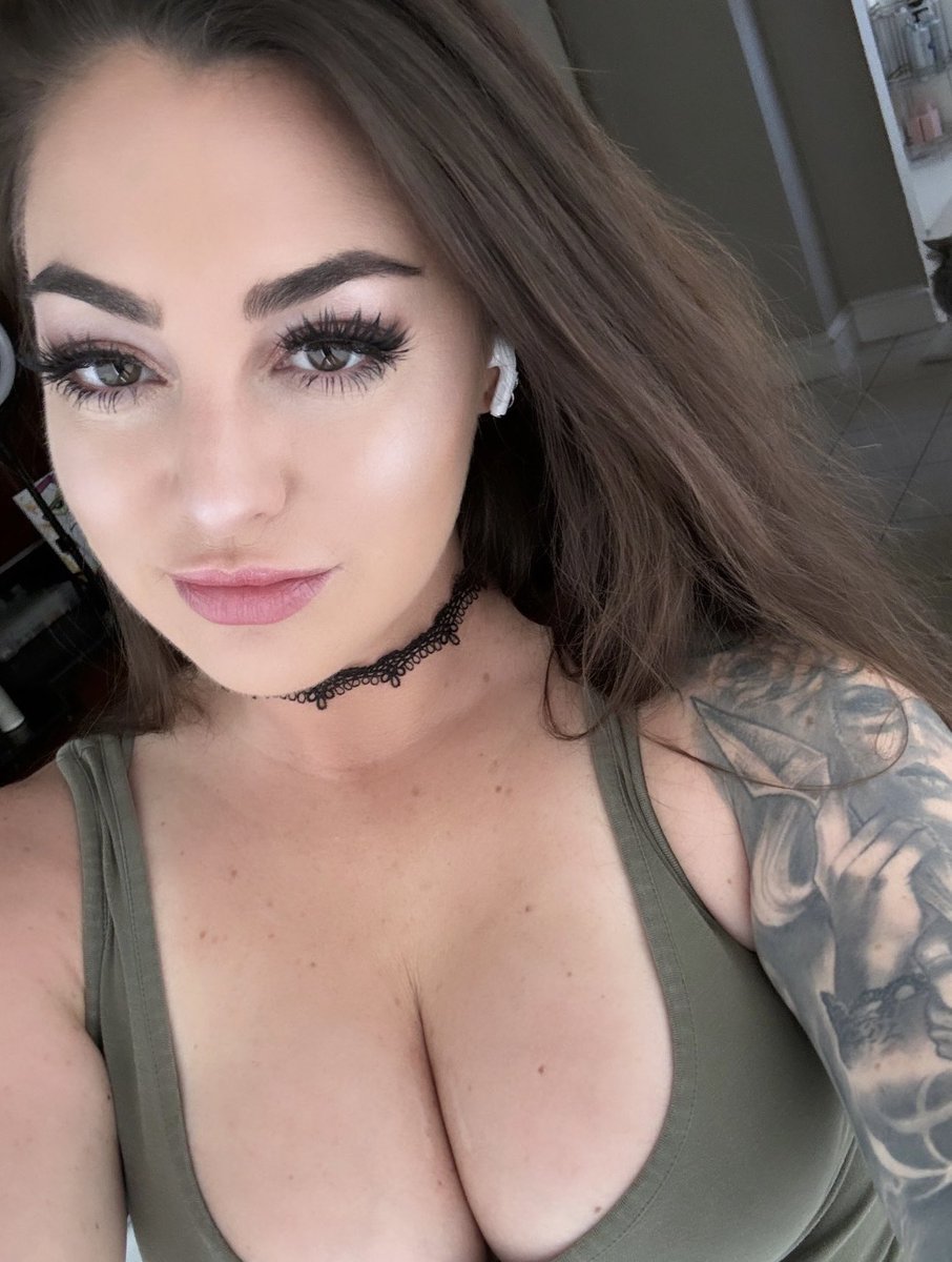 Heather Lynn - Free sexy pics, galleries & more at Babepedia