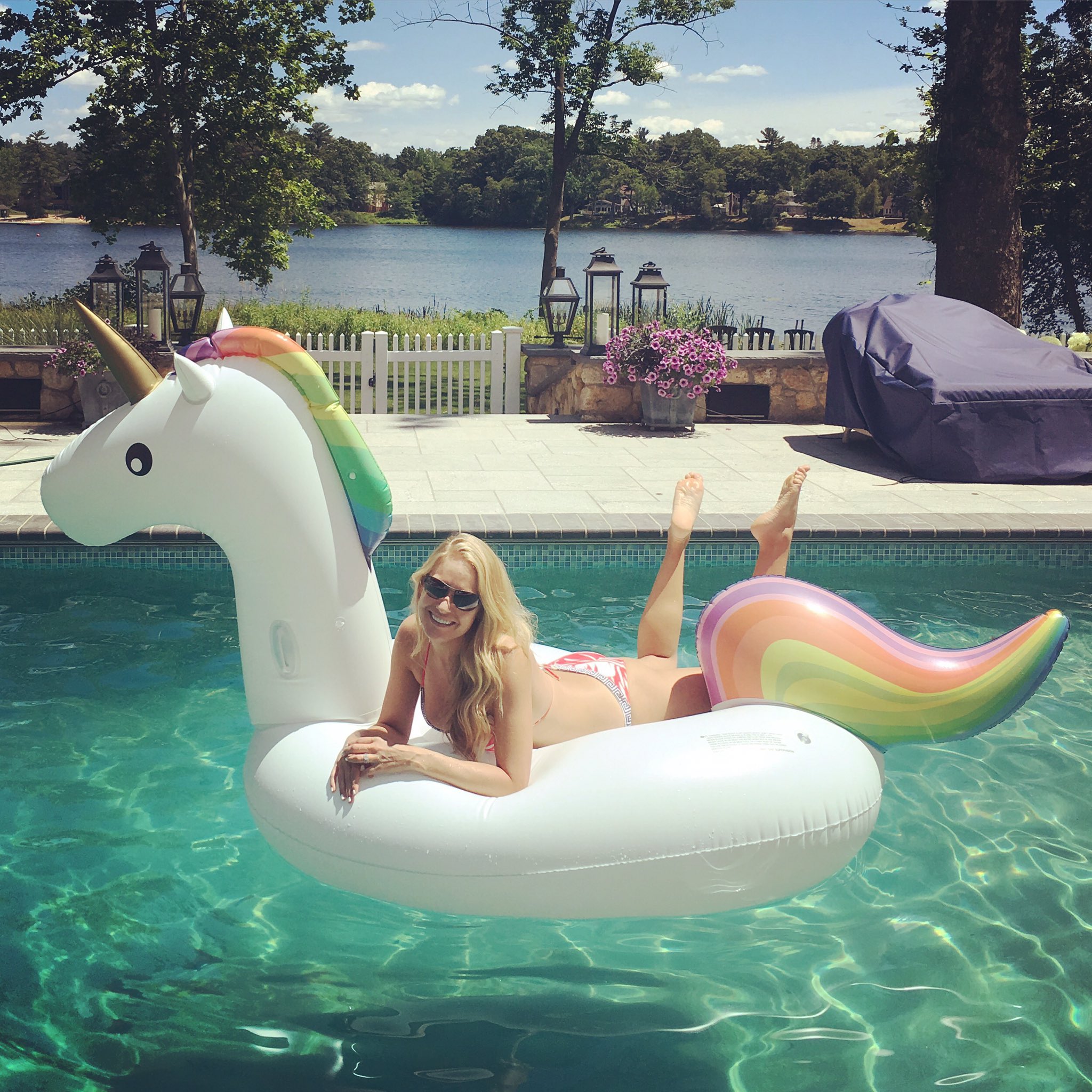 Heidi Watney - Free pics, galleries & more at Babepedia