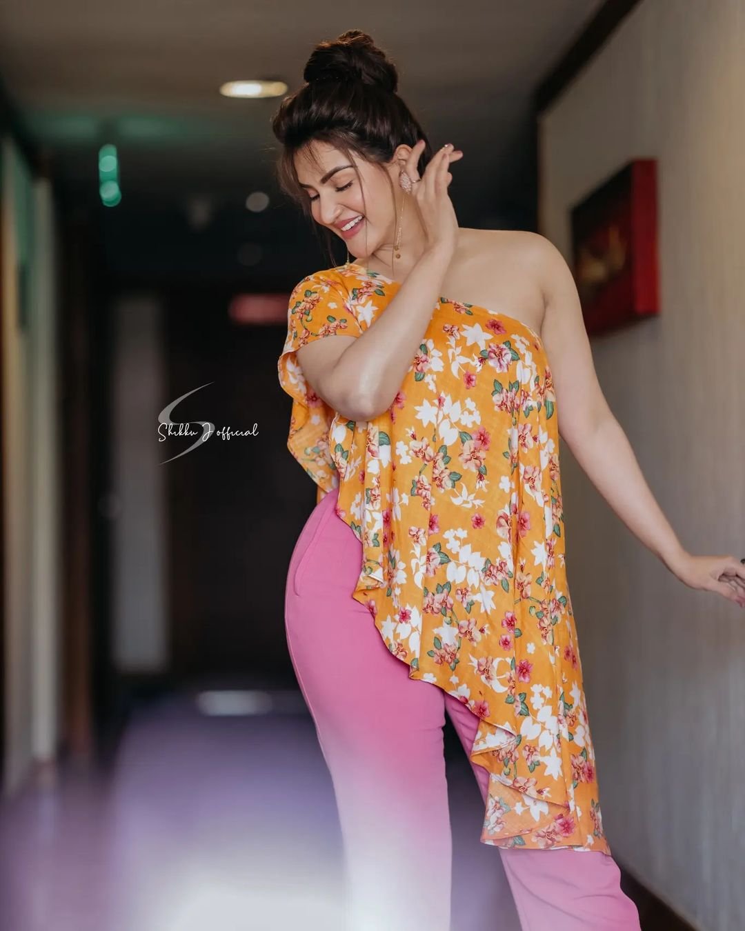 Honey Rose - Free pics, galleries & more at Babepedia