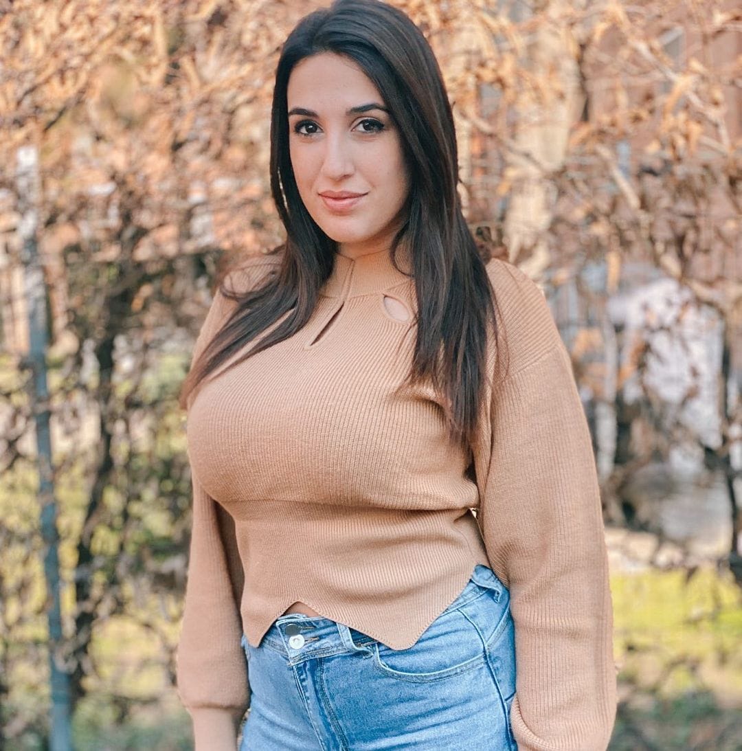 Ilaria Milite - Wpływowy, Modelka