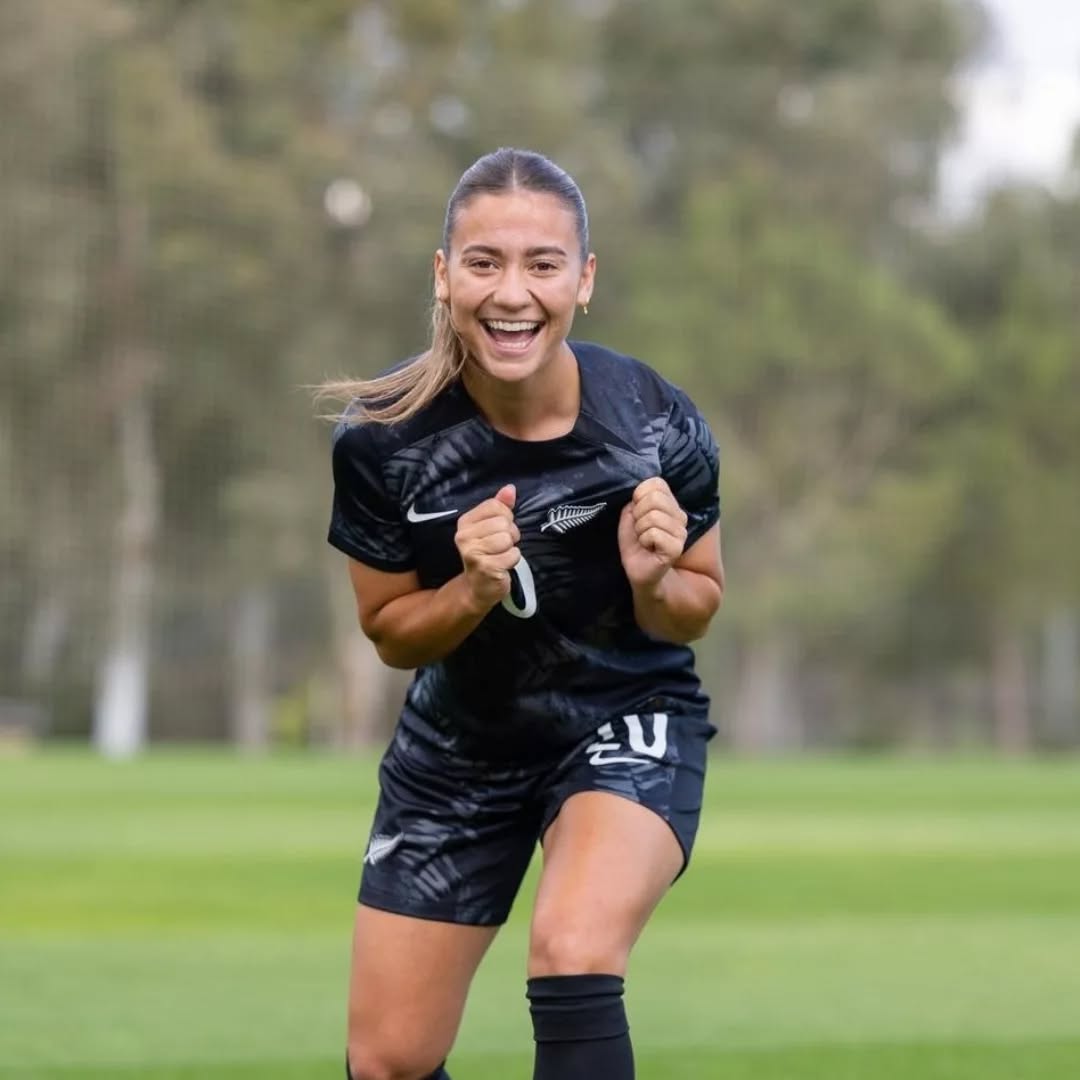 Indiah-Paige Riley - Sportsmenka: piłkarz