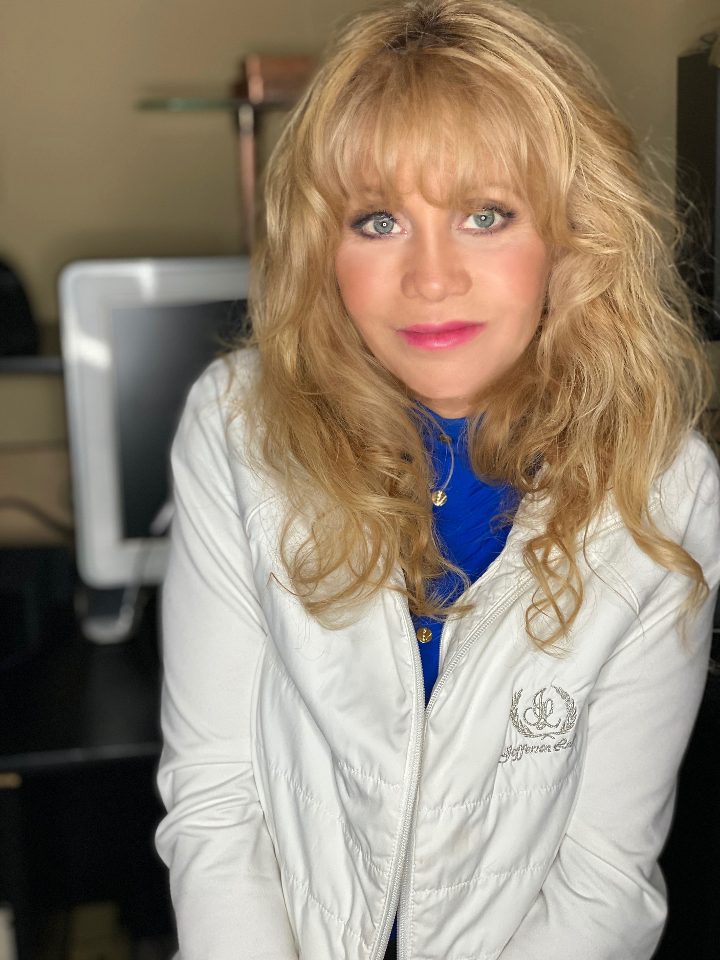 Irlene Mandrell - Free pics, galleries & more at Babepedia