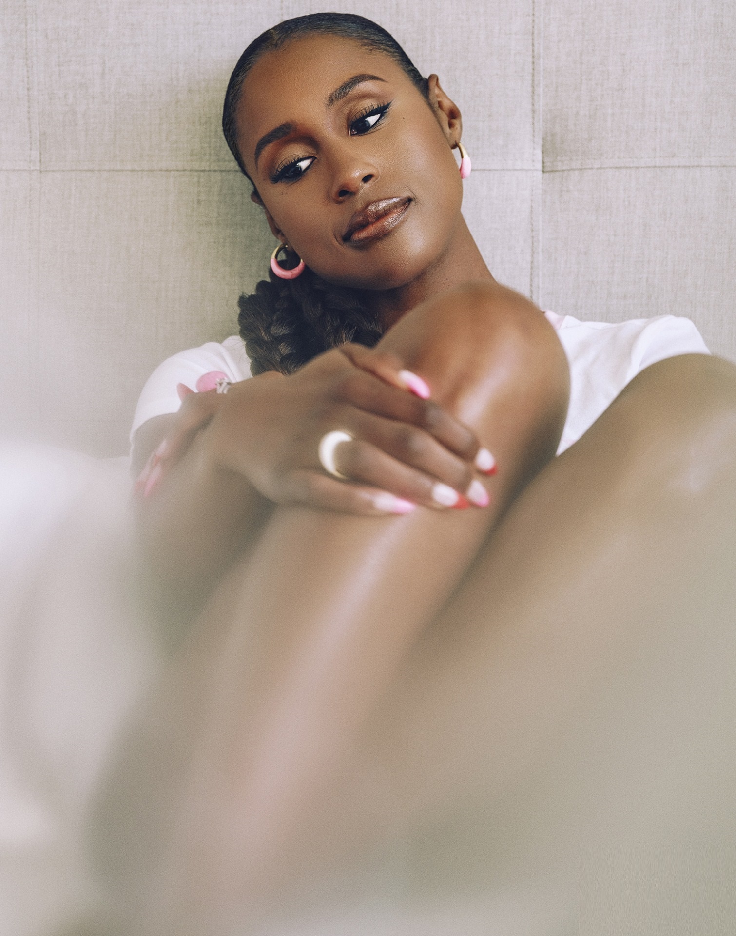 Issa Rae - Free pics, galleries & more at Babepedia