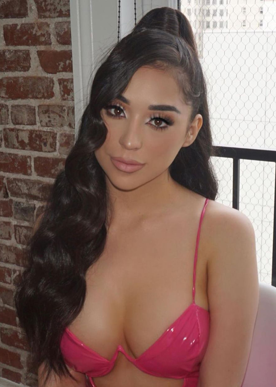 Jacky Romero - Free pics, galleries & more at Babepedia