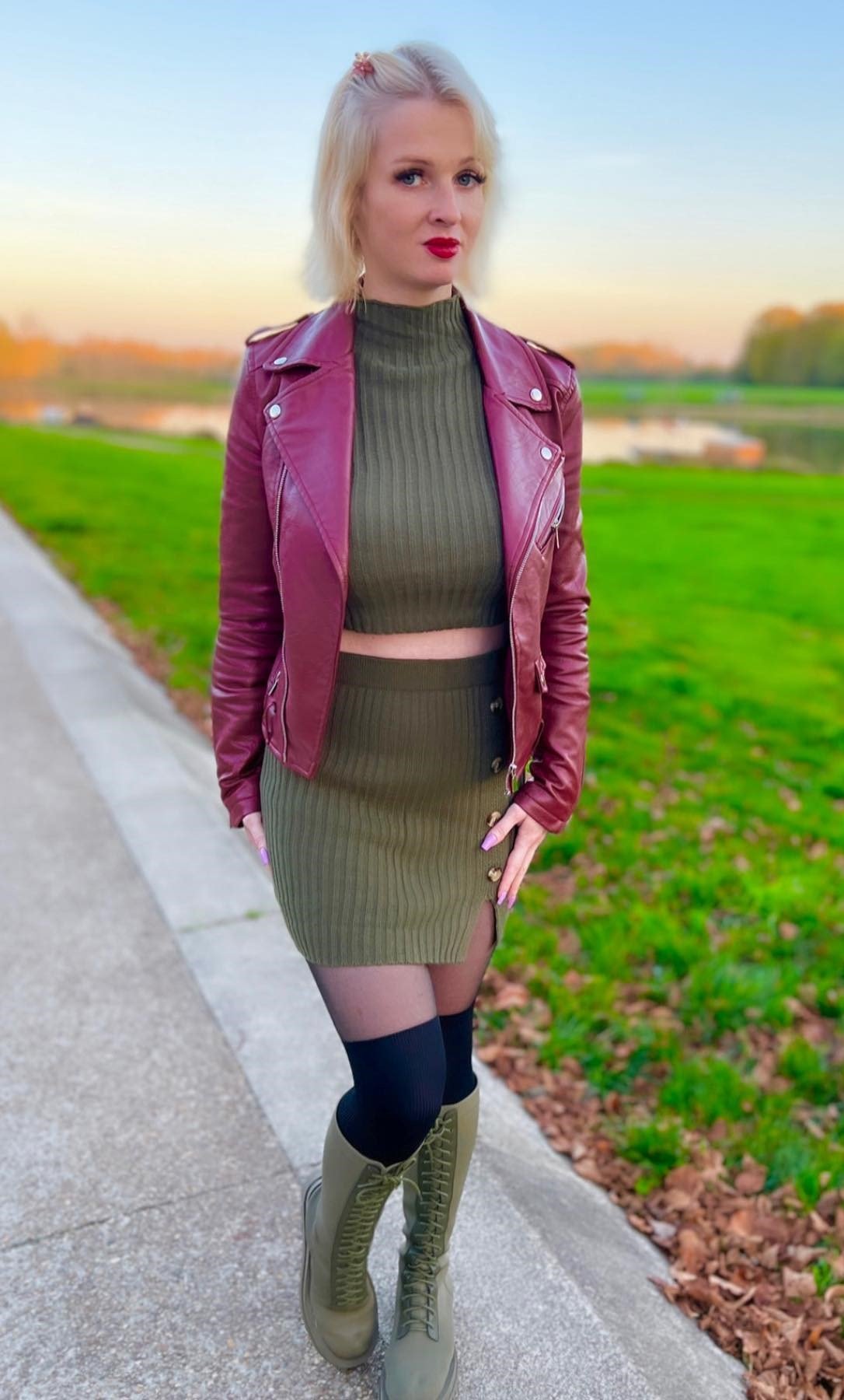 Jade Latour - Free nude pics, galleries & more at Babepedia