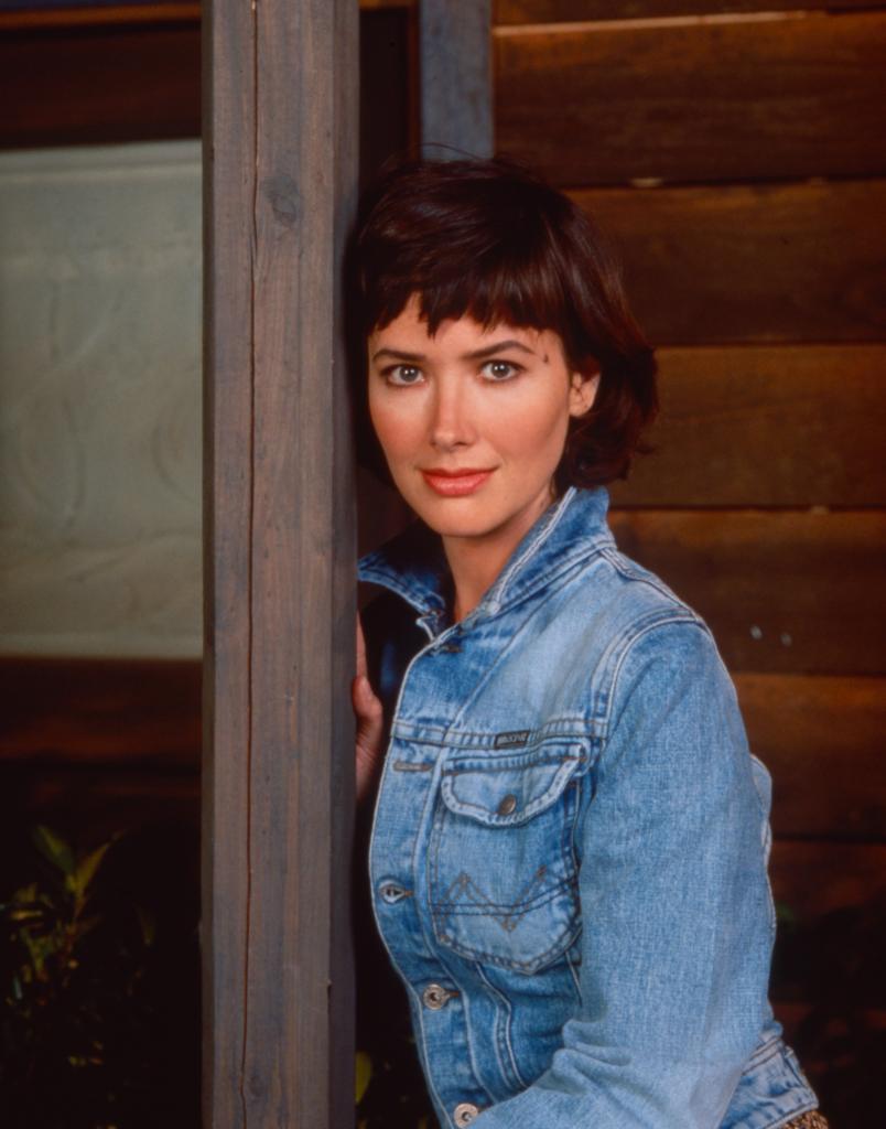 Janine Turner - Free pics, galleries & more at Babepedia