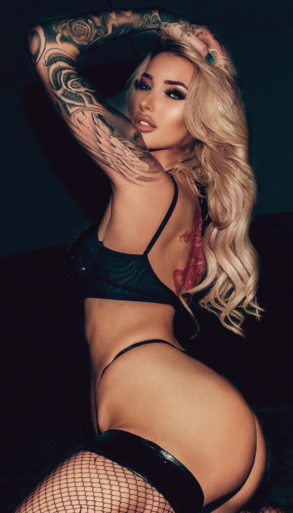 Jay Witties - Free nude pics, galleries & more at Babepedia