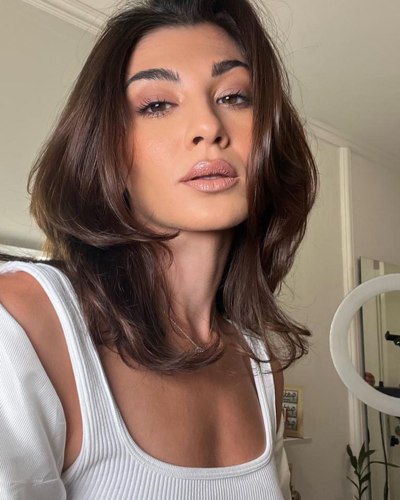 Jelena Moore - Free pics, galleries & more at Babepedia
