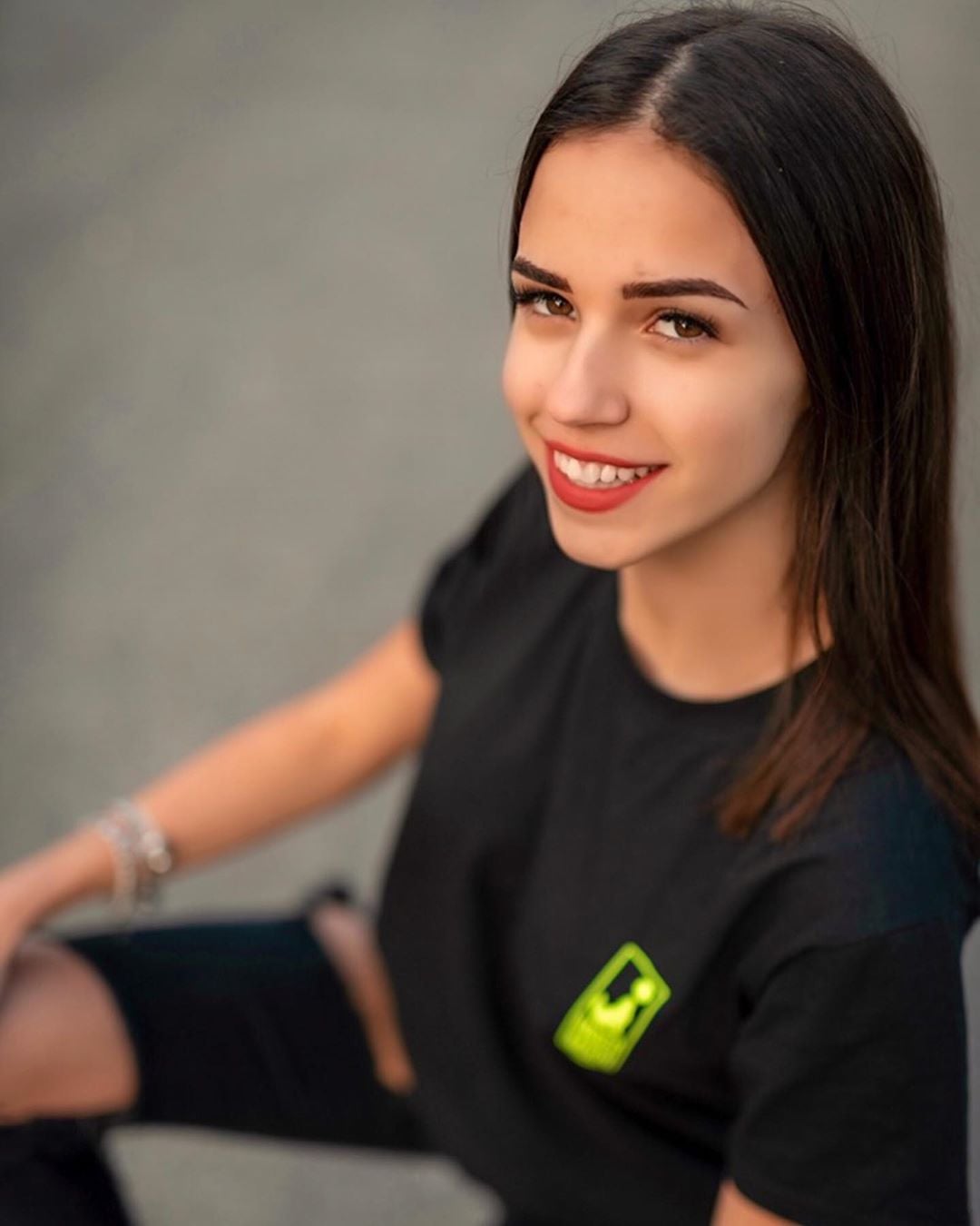 Jennifer Veratti - Modelka, Gwiazda tiktoka, Youtuber