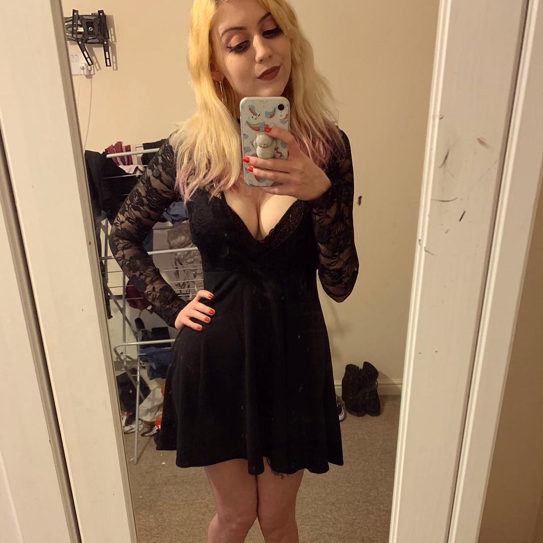 Jess ASMRisAwesome - Free pics, galleries & more at Babepedia