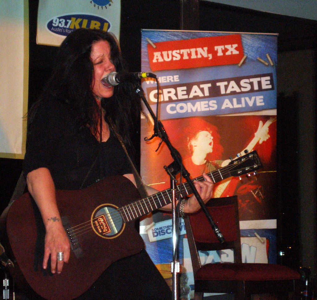 Johnette Napolitano - Muzyk