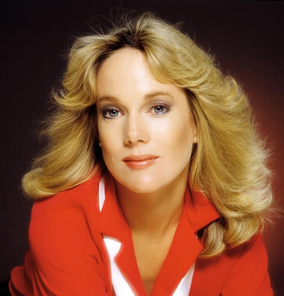 Julia Duffy - Free pics, galleries & more at Babepedia