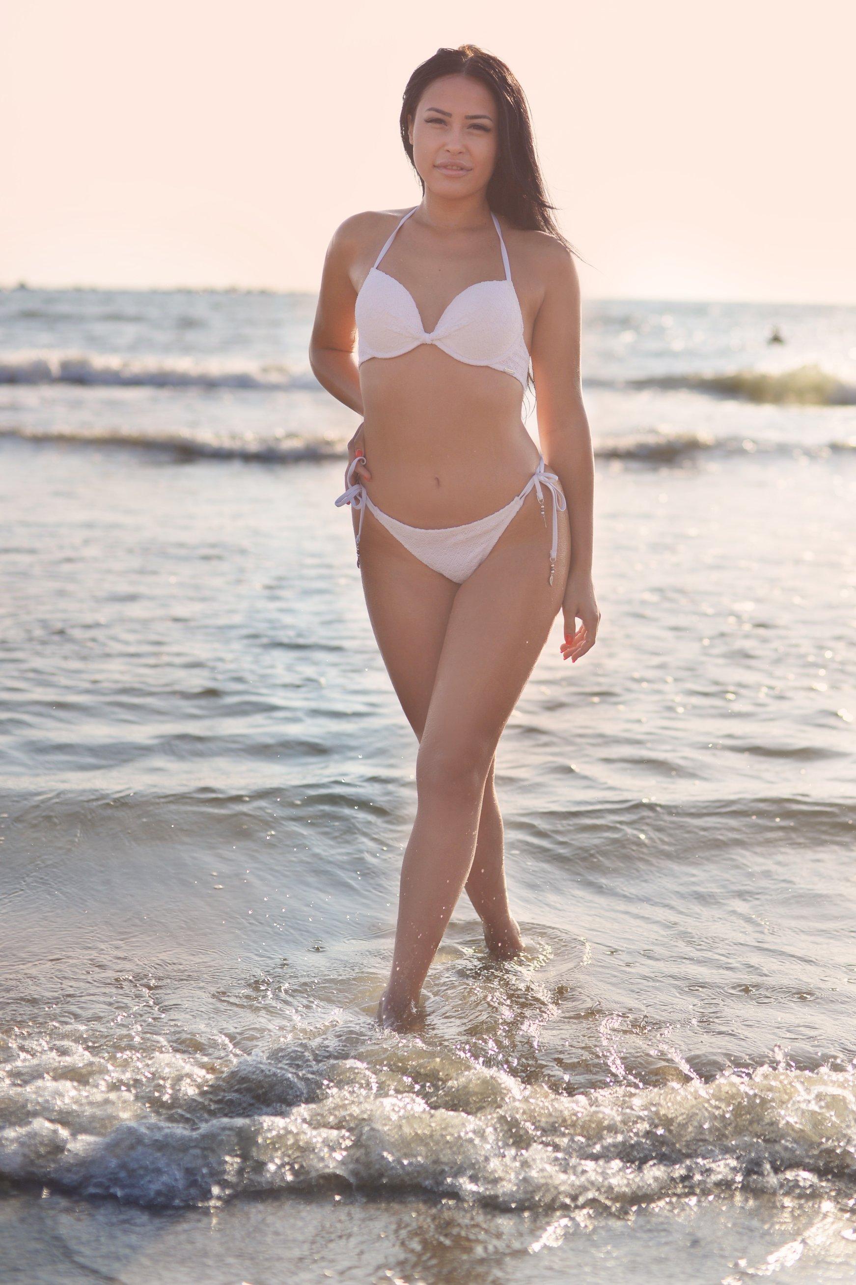 Julia Joy - Free pics, galleries & more at Babepedia