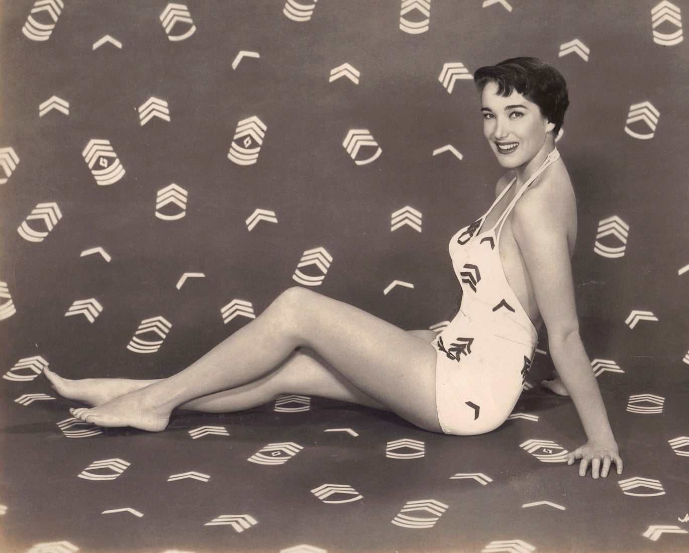 Julie Adams - Free pics, galleries & more at Babepedia