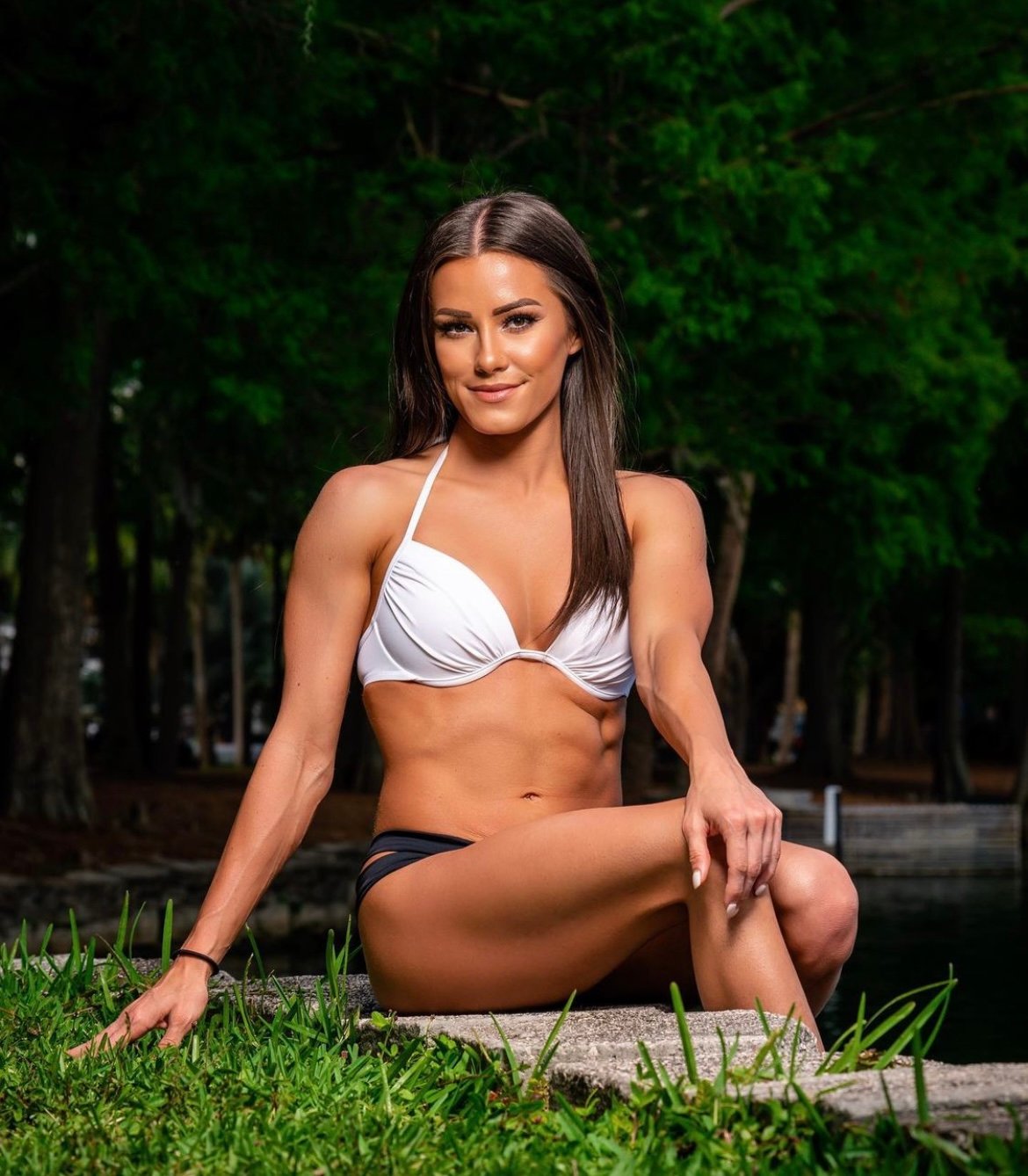 Kacy Catanzaro - Free pics, galleries & more at Babepedia