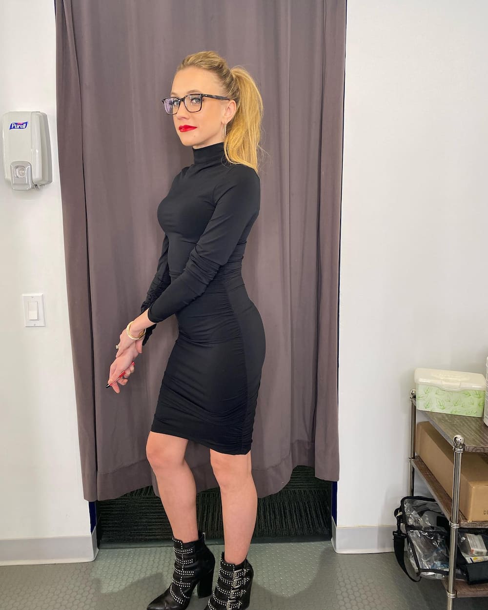 Kat timpf upskirts