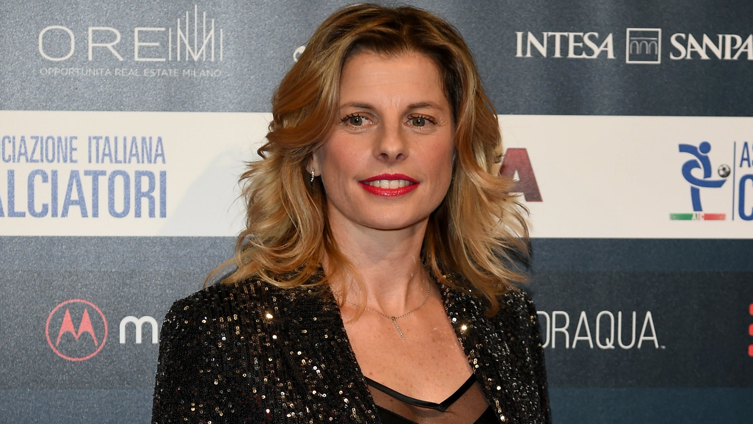 Katia Serra - Sportsmenka: piłkarz (była), Gospodarz telewizyjny