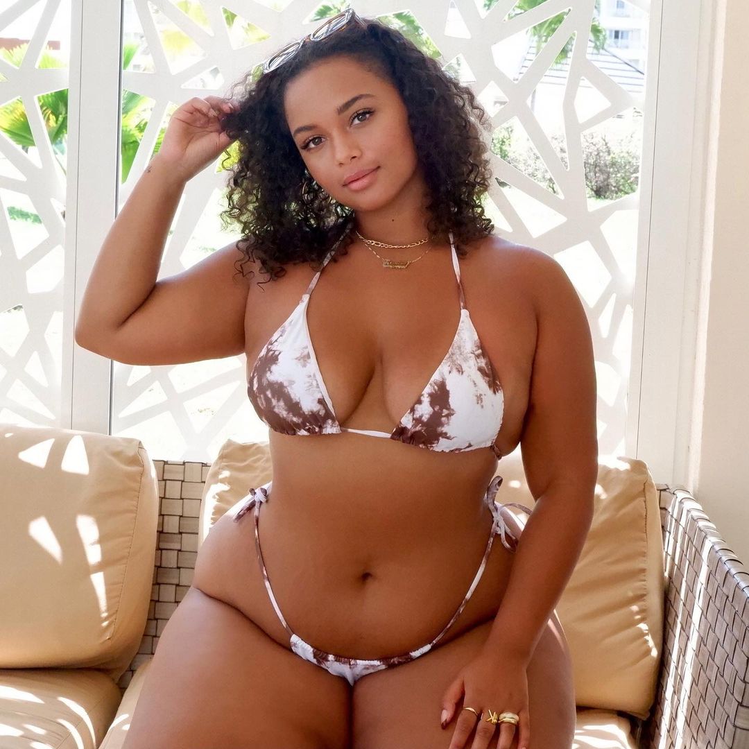 Kayla Jane Jones - Free pics, galleries & more at Babepedia