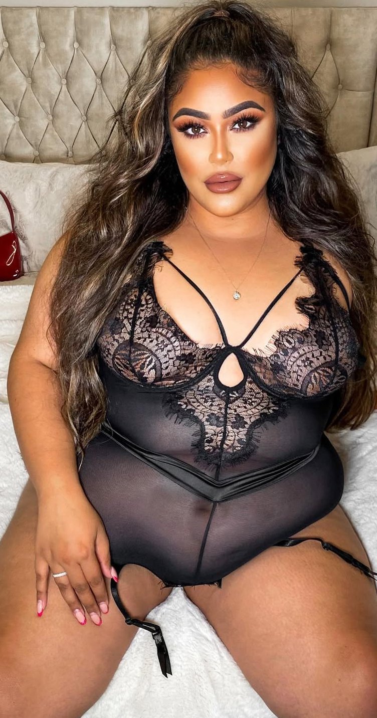 Kayleigh Mariet - Free pics, galleries & more at Babepedia