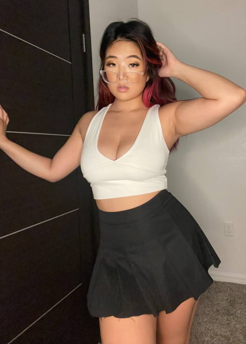 Kimberly Yang - Free nude pics, galleries & more at Babepedia