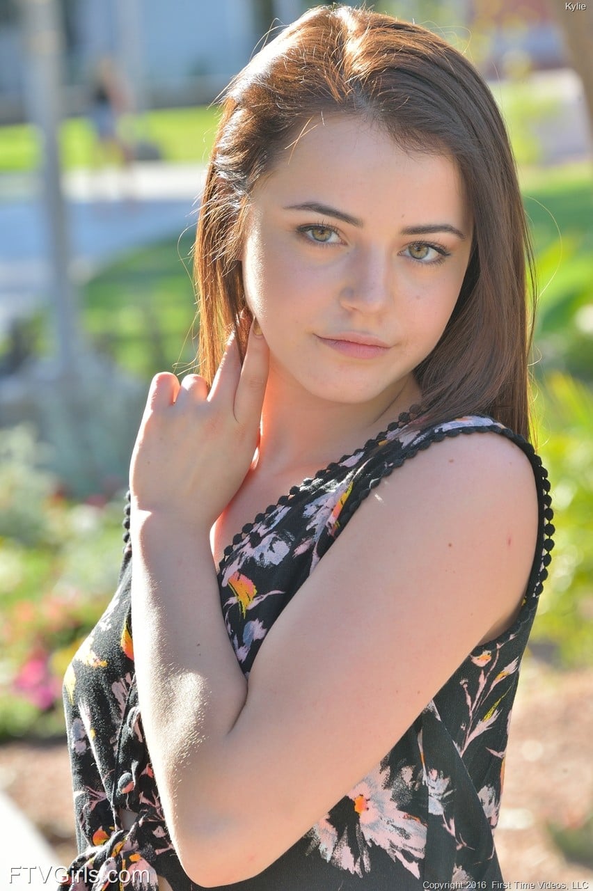 Kylie Quinn - Free nude pics, galleries & more at Babepedia