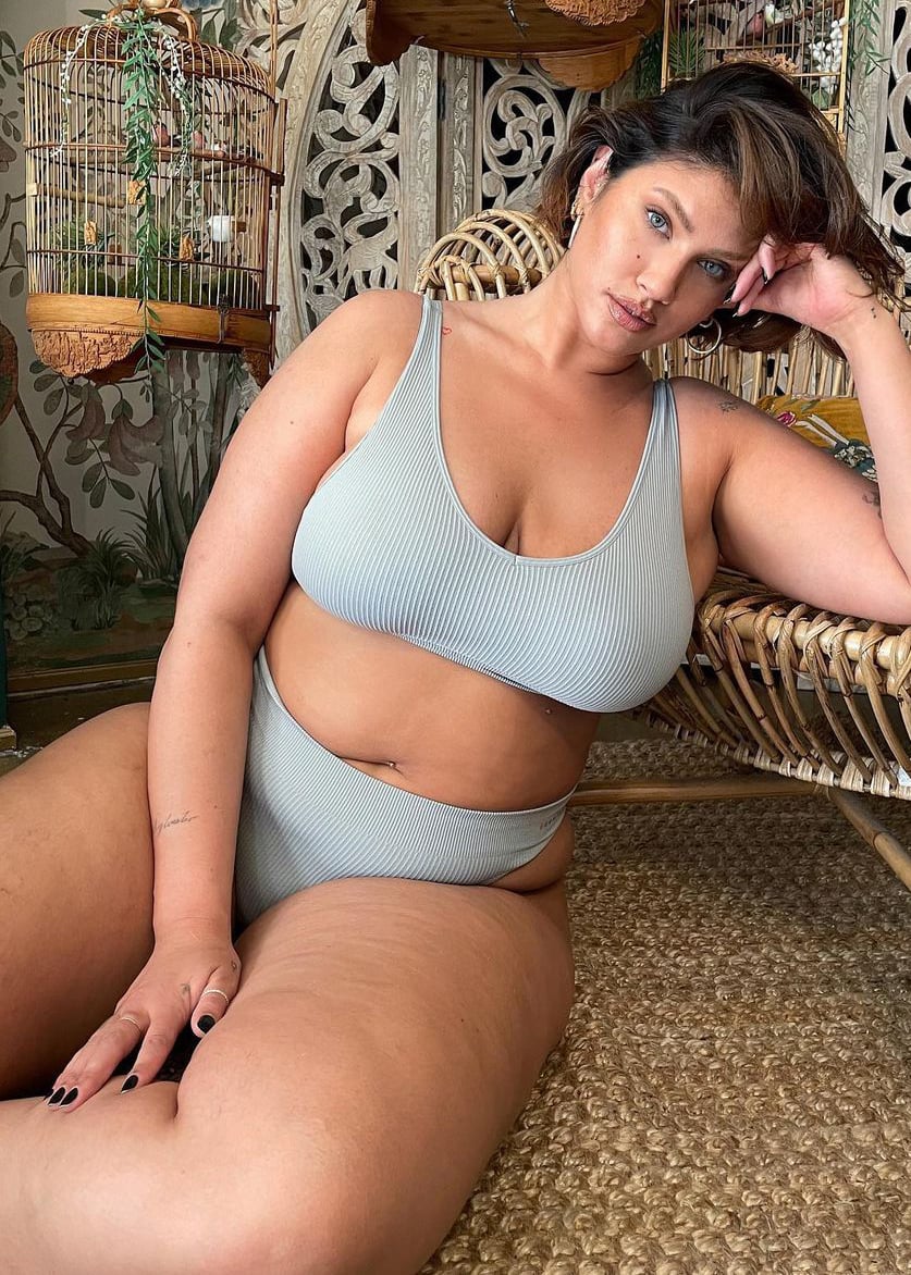 LaTecia Thomas - Free pics, galleries & more at Babepedia