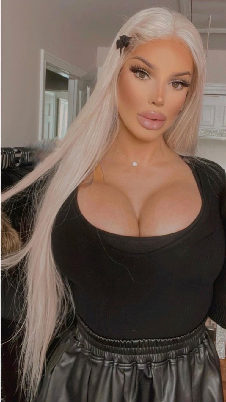 Lana Kowalsky - Free pics, galleries & more at Babepedia