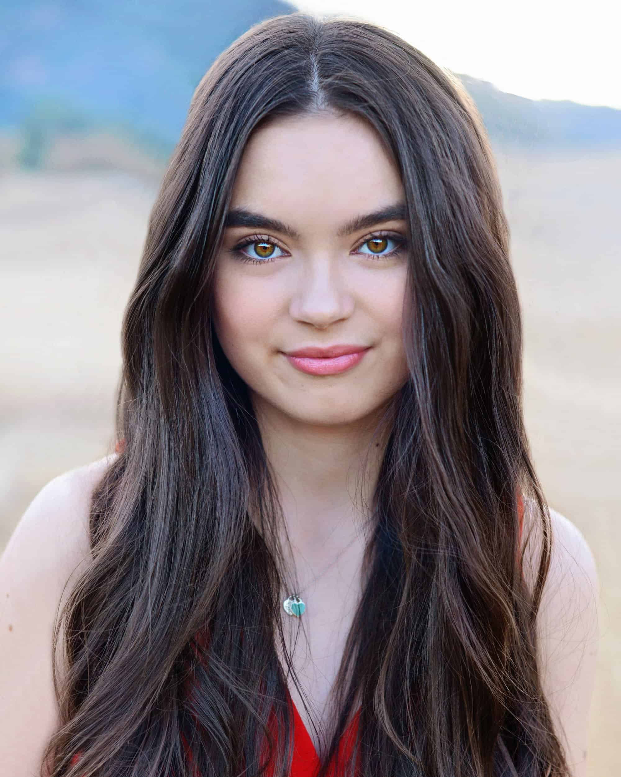 Landry Bender - Free pics, galleries & more at Babepedia