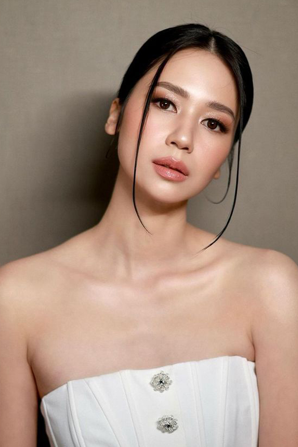 Laura Basuki - Aktorka