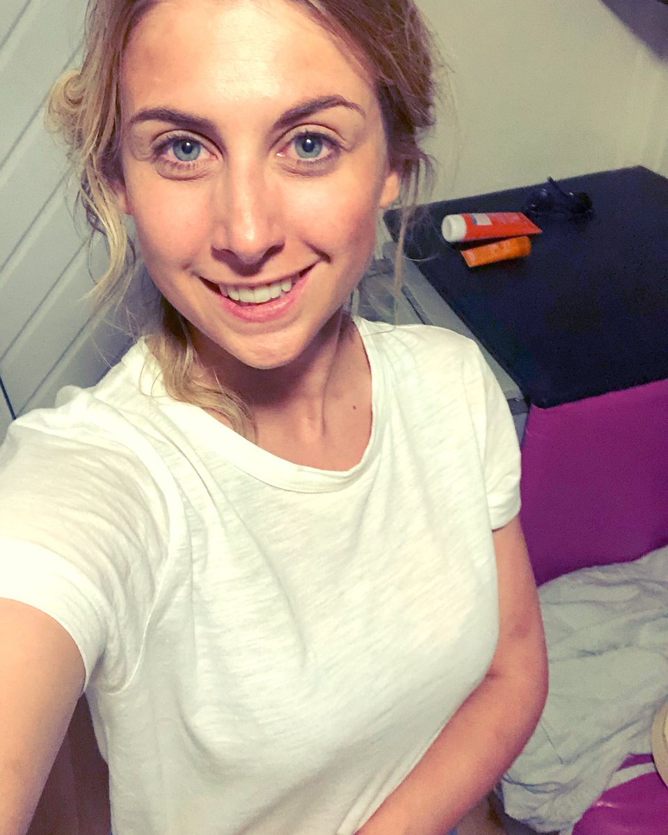 Laura Laune - Free pics, galleries & more at Babepedia