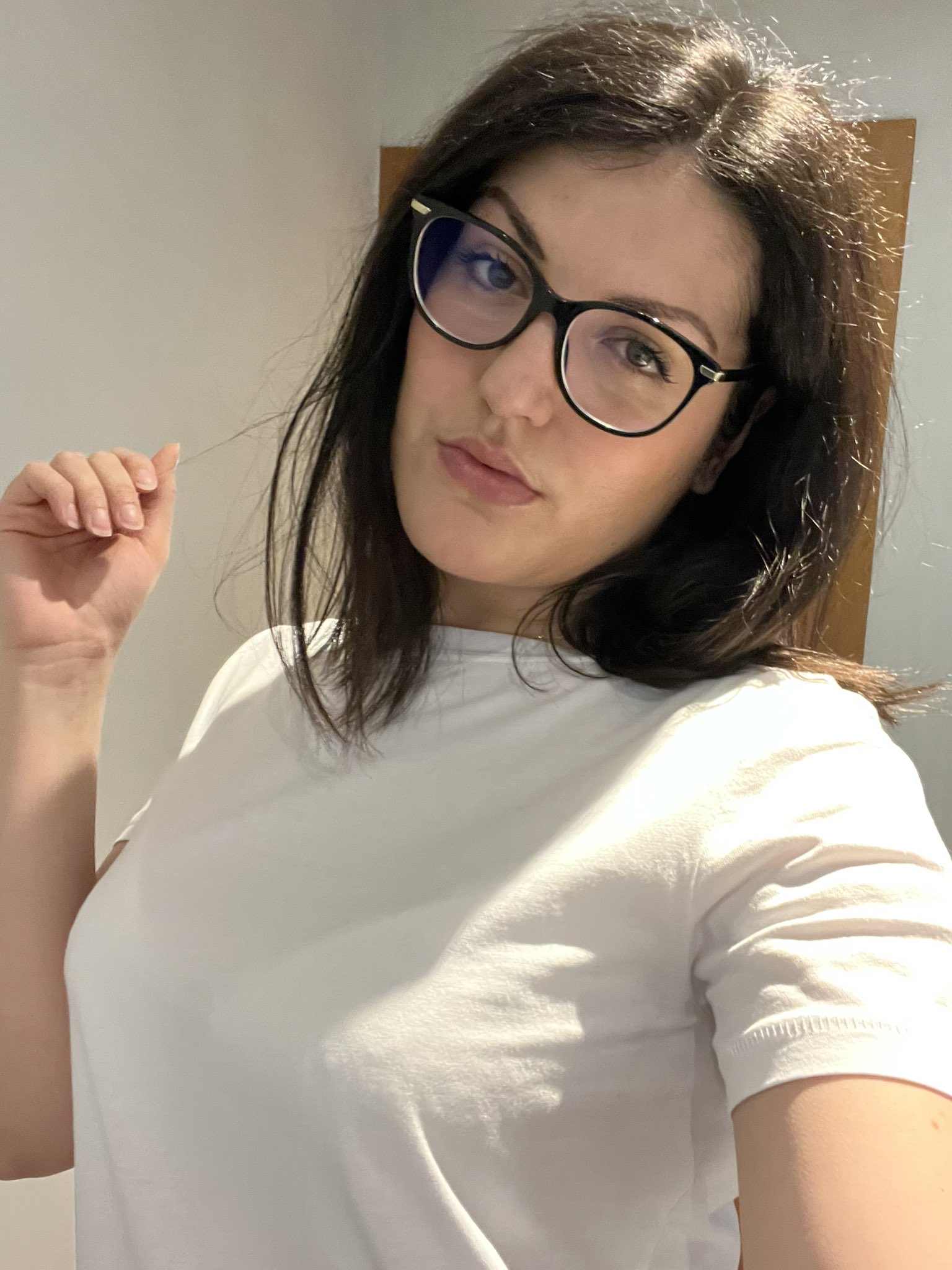 Laure Zecchi - Free nude pics, galleries & more at Babepedia