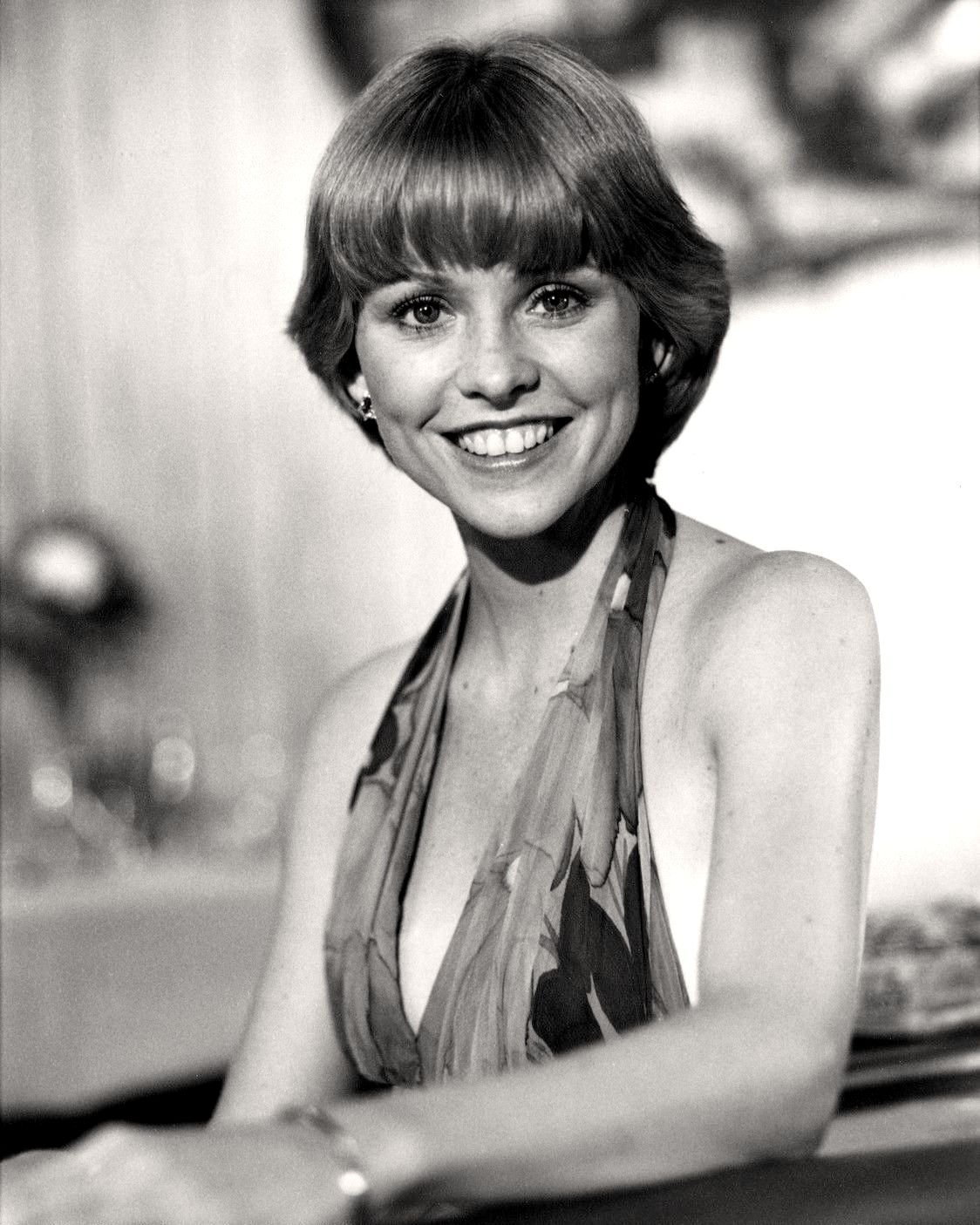 Lauren Tewes - Free pics, galleries & more at Babepedia