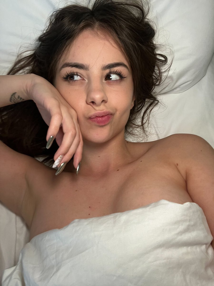 Leena Cooper - Free nude pics, galleries & more at Babepedia