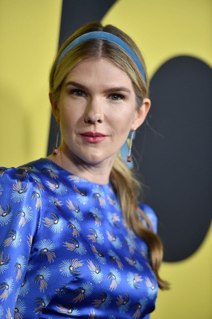Lily Rabe - Free pics, galleries & more at Babepedia