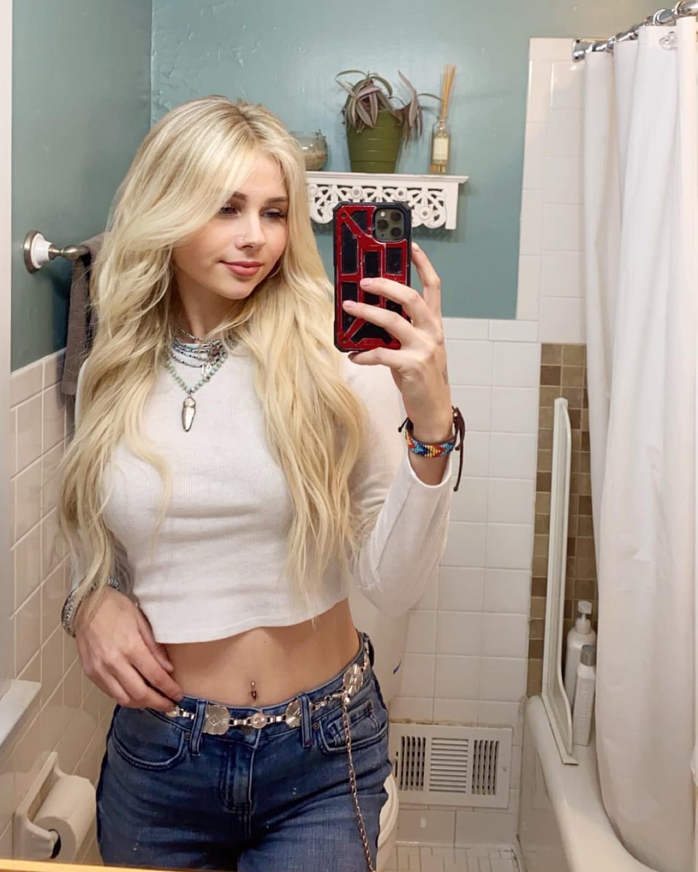 Lindsay bercosky nsfw