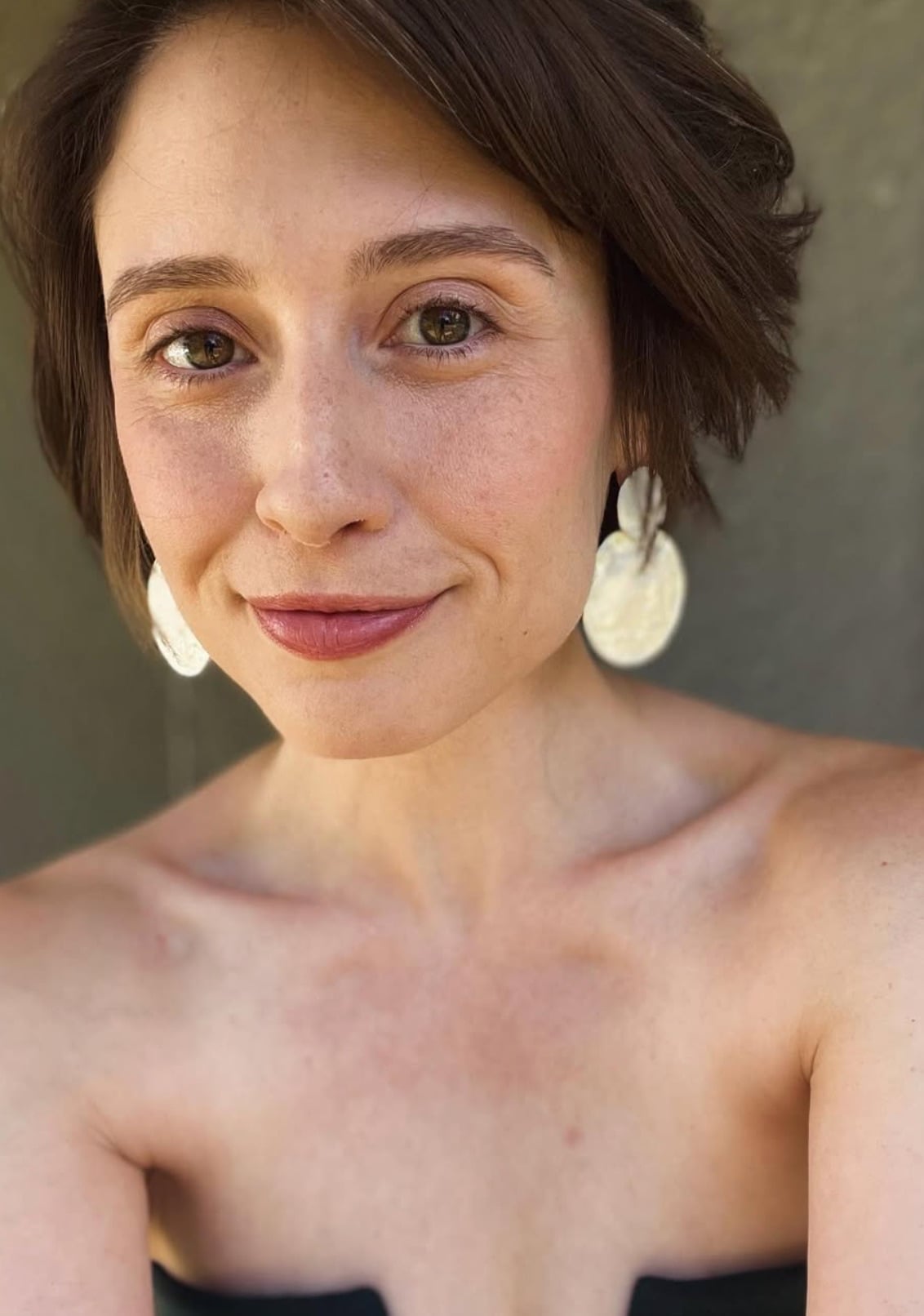 Venture into Lindsay Mullan's Intimate World