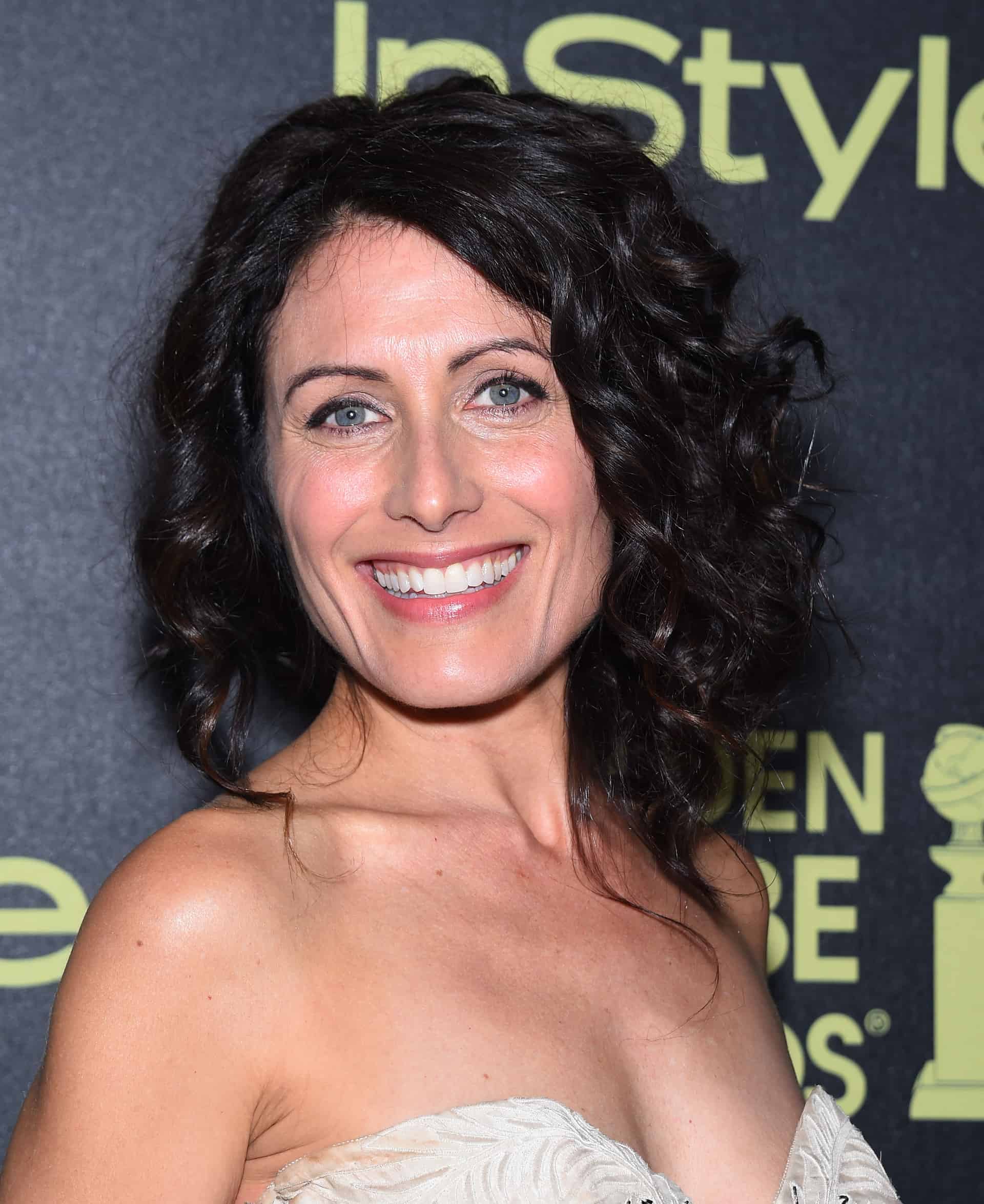 Lisa Edelstein - Free pics, galleries & more at Babepedia