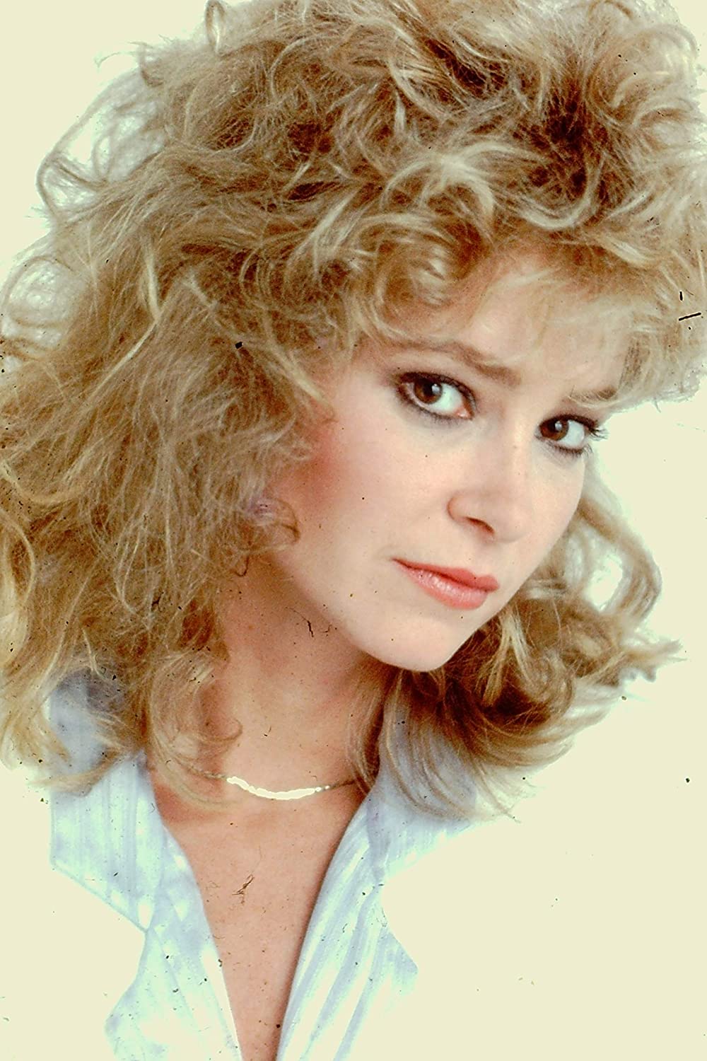 Lisa Eilbacher - Free pics, galleries & more at Babepedia
