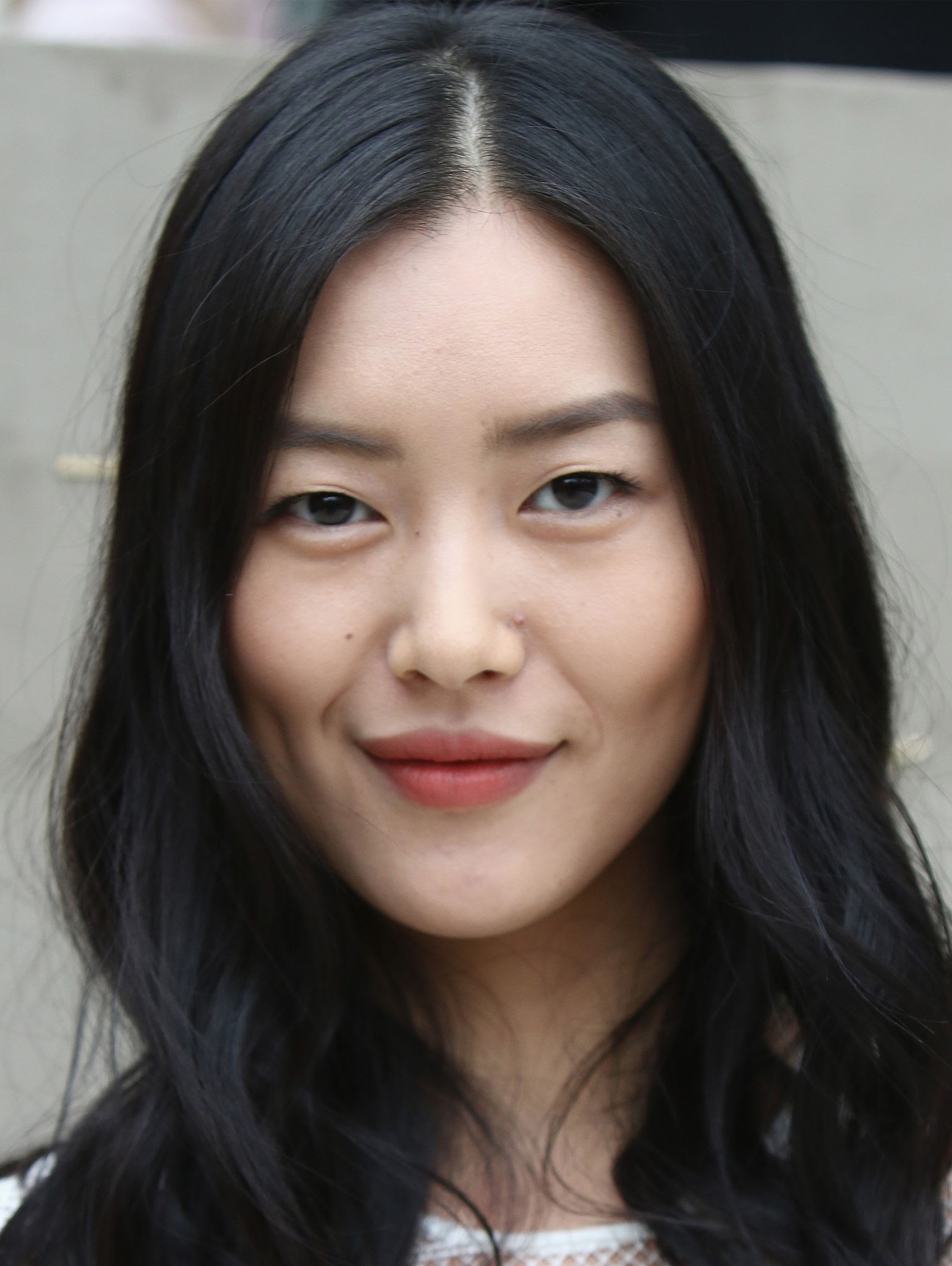 Liu Wen - Free pics, galleries & more at Babepedia