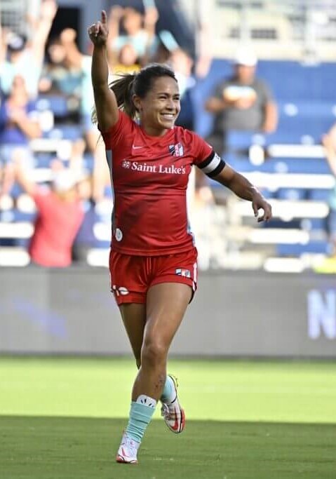 Lo`eau LaBonta - Sportsmenka