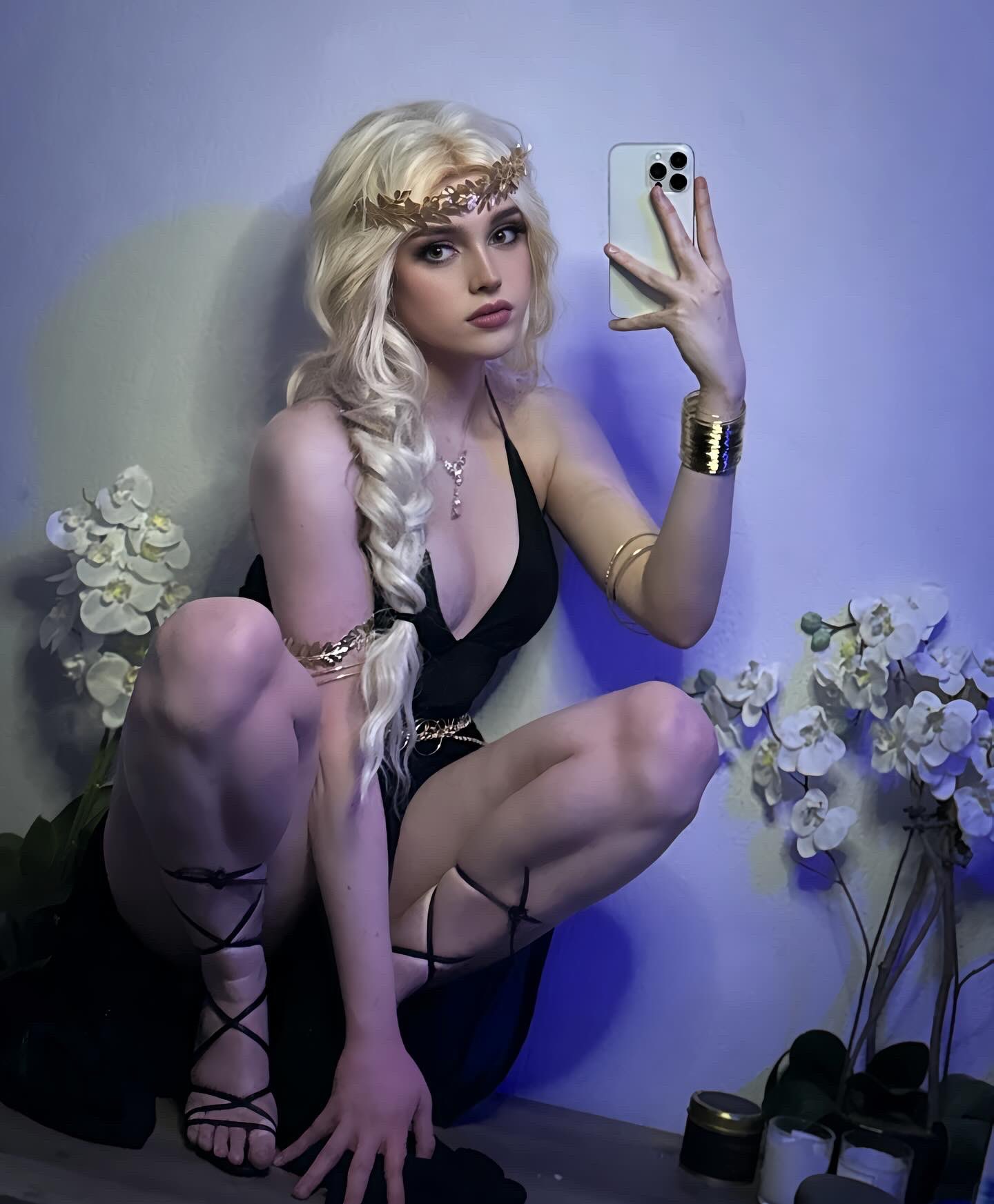 Lois Desiluted - Free nude pics, galleries & more at Babepedia