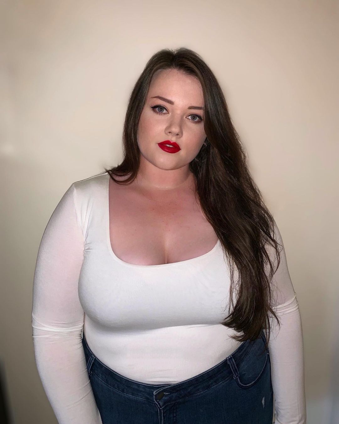 Lucy Jane Watson - Free pics, galleries & more at Babepedia