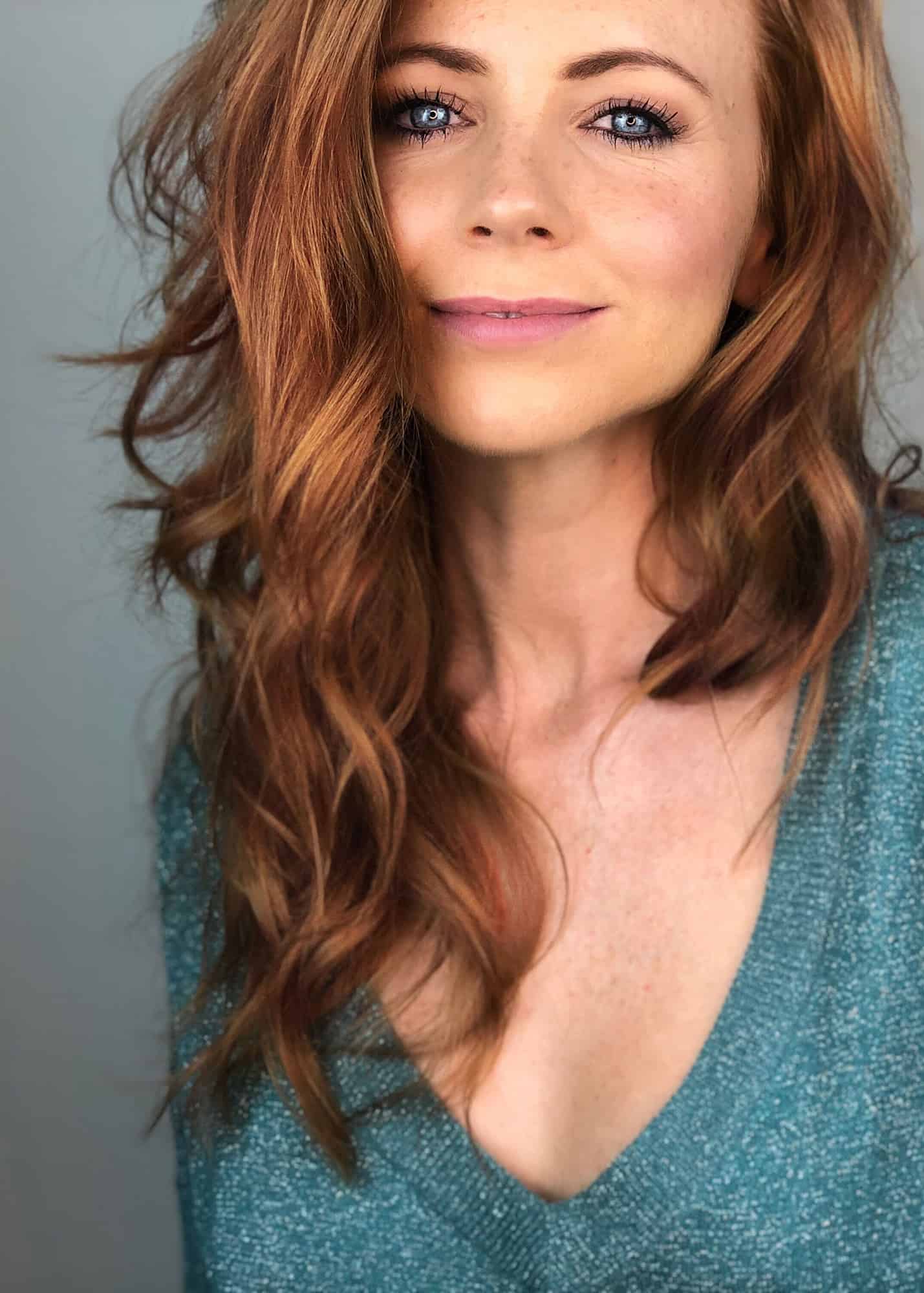Lynn Gilmartin - Free pics, galleries & more at Babepedia